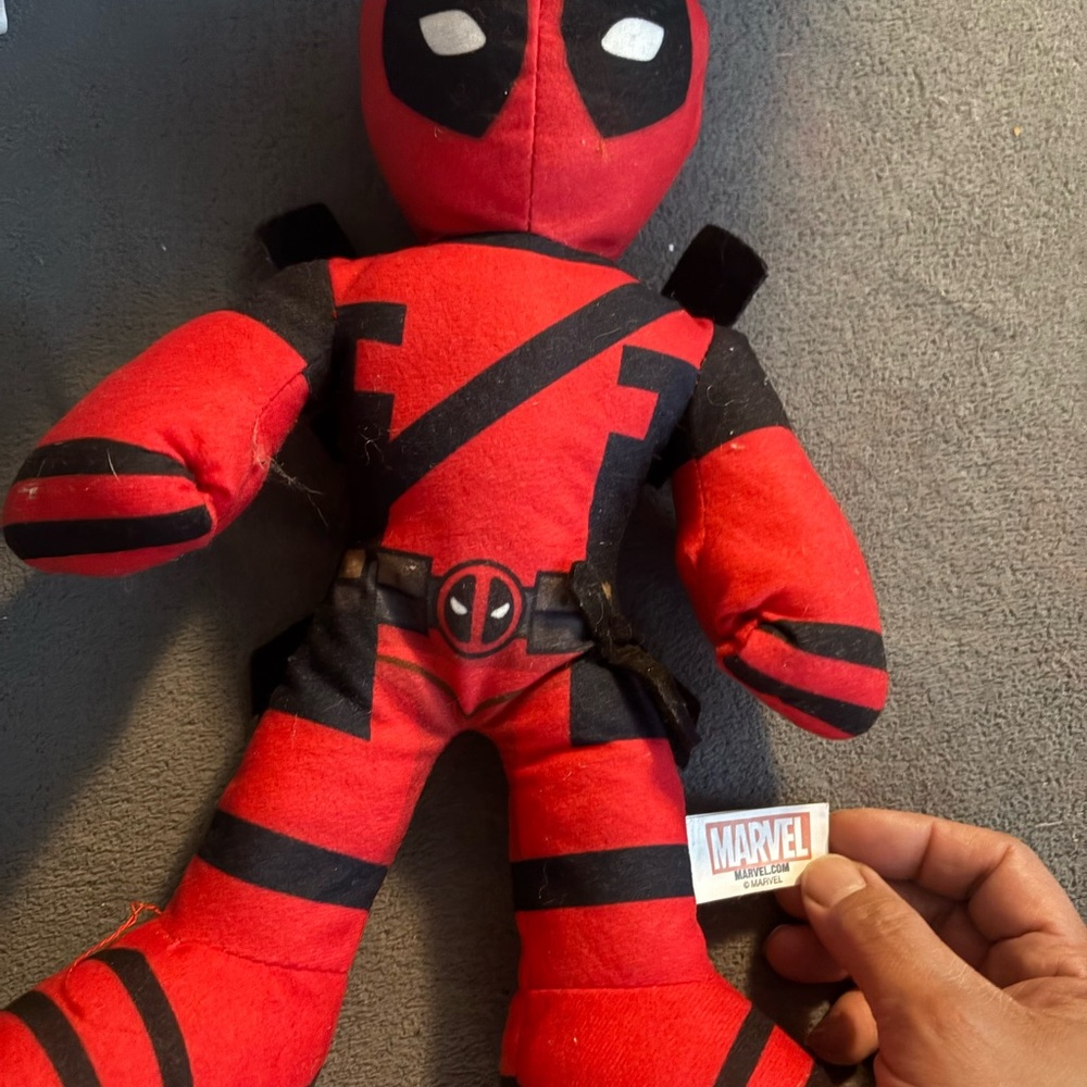 Thanos & 2 Deadpool Plush - Picture 2 of 5